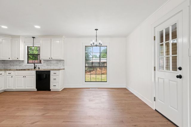 1816 Westgate Dr, Heber Springs, AR 72543