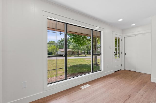 1816 Westgate Dr, Heber Springs, AR 72543