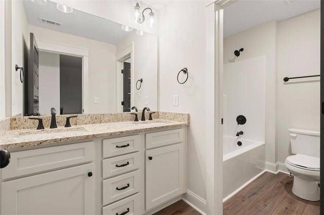 165 West Lake Boulevard, Carrollton, GA 30116