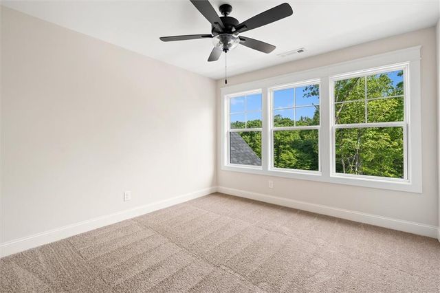 165 West Lake Boulevard, Carrollton, GA 30116
