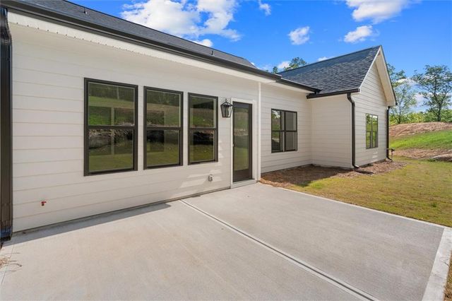165 West Lake Boulevard, Carrollton, GA 30116