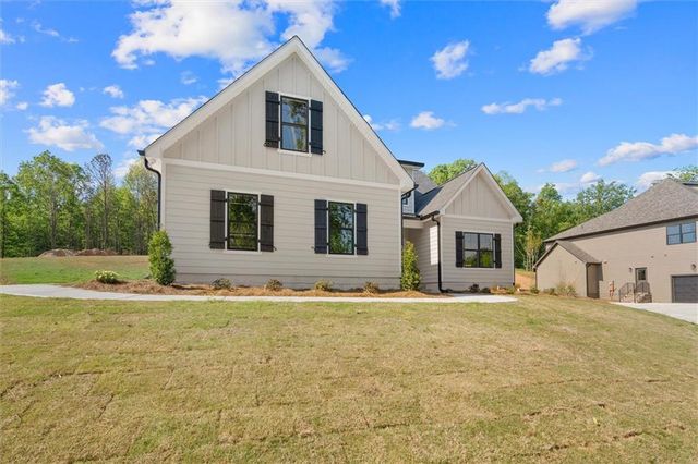 165 West Lake Boulevard, Carrollton, GA 30116