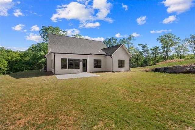 165 West Lake Boulevard, Carrollton, GA 30116