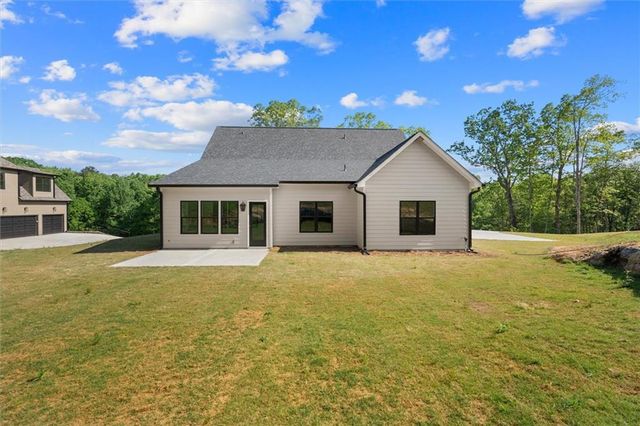 165 West Lake Boulevard, Carrollton, GA 30116