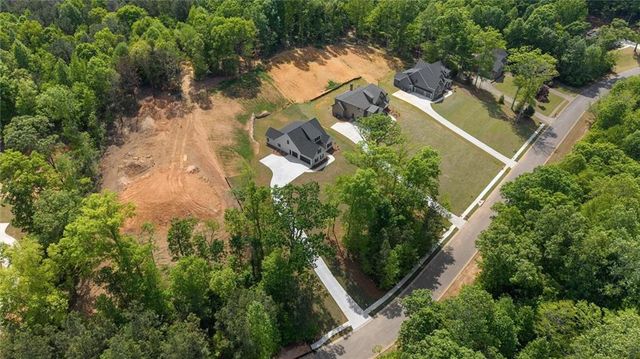 165 West Lake Boulevard, Carrollton, GA 30116