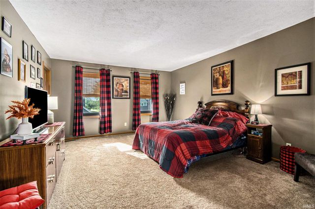 53233 Chelle Lane, Granger, IN 46530