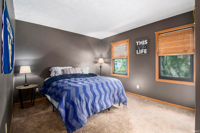 53233 Chelle Lane, Granger, IN 46530