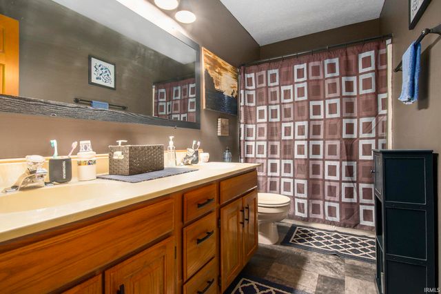 53233 Chelle Lane, Granger, IN 46530