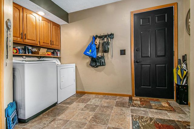 53233 Chelle Lane, Granger, IN 46530