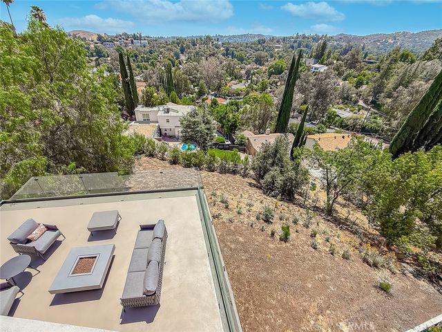 5134 Medina, Woodland Hills, CA 91364