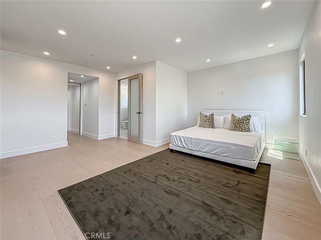 5134 Medina, Woodland Hills, CA 91364