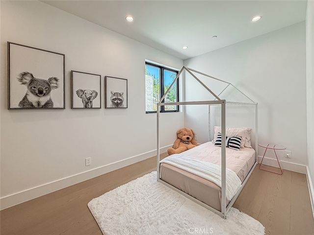5134 Medina, Woodland Hills, CA 91364
