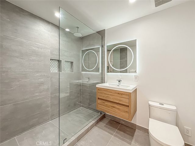 5134 Medina, Woodland Hills, CA 91364