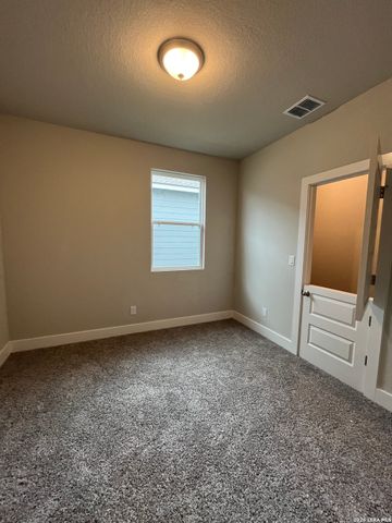 7025 Hayes Horizon, Live Oak, TX 78233