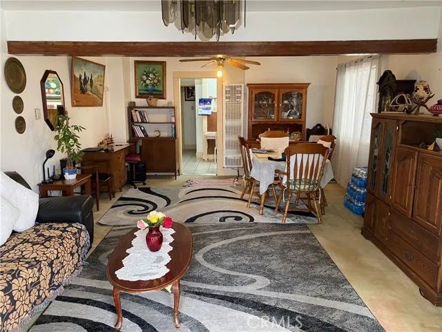 2876 Clarendon Avenue, Huntington Park, CA 90255