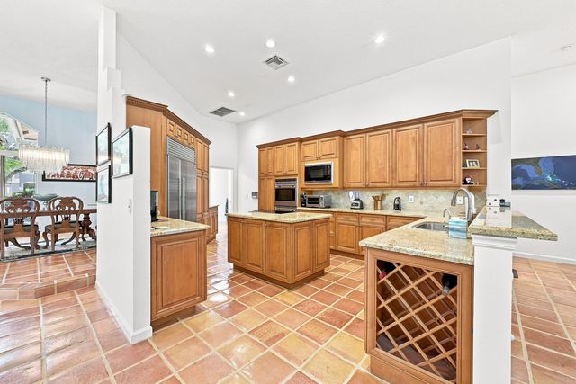 1960 HARTFORD Way, Coral Springs, FL 33071