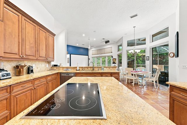 1960 HARTFORD Way, Coral Springs, FL 33071