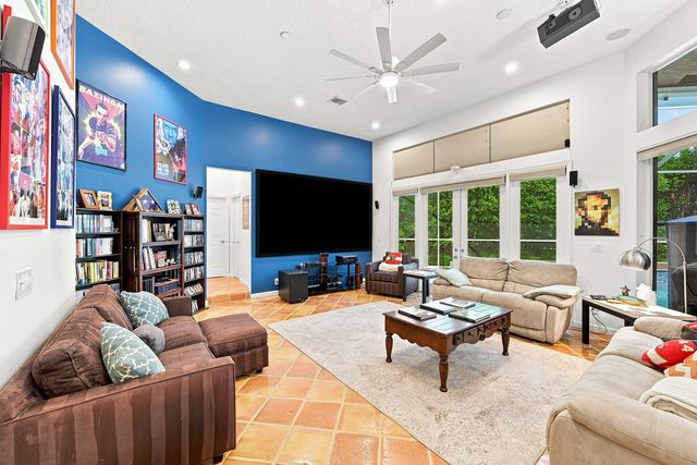1960 HARTFORD Way, Coral Springs, FL 33071