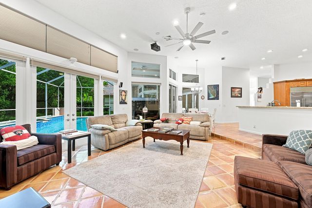 1960 HARTFORD Way, Coral Springs, FL 33071