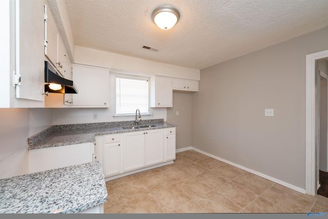 13728 Dart Circle, Athens, AL 35611