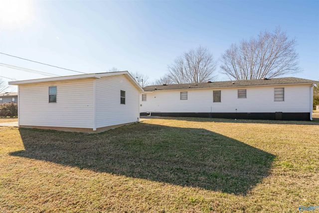 13728 Dart Circle, Athens, AL 35611