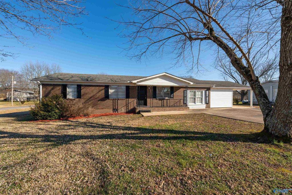 13728 Dart Circle, Athens, AL 35611