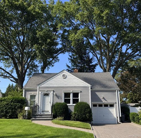 60 Topland Road, White Plains, NY 10605