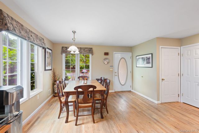 16 Lindbergh Circle, Huntington, NY 11743