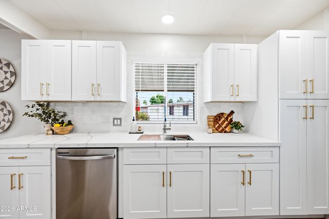 7442 E BOSAGA Way, Mesa, AZ 85208