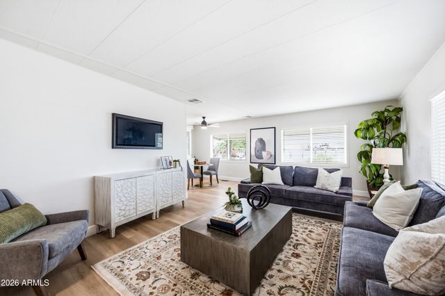 7442 E BOSAGA Way, Mesa, AZ 85208