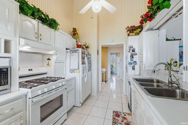 1690 E 250 N, Bluffton, IN 46714