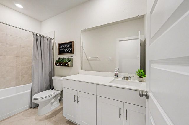 5842 Wayne Way, Rosenberg, TX 77471