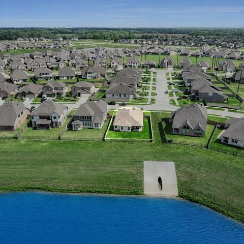 5842 Wayne Way, Rosenberg, TX 77471