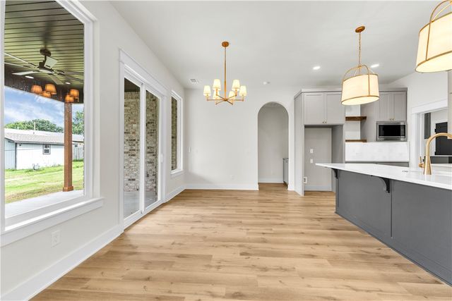 2702 Cortney Circle, Siloam Springs, AR 72761