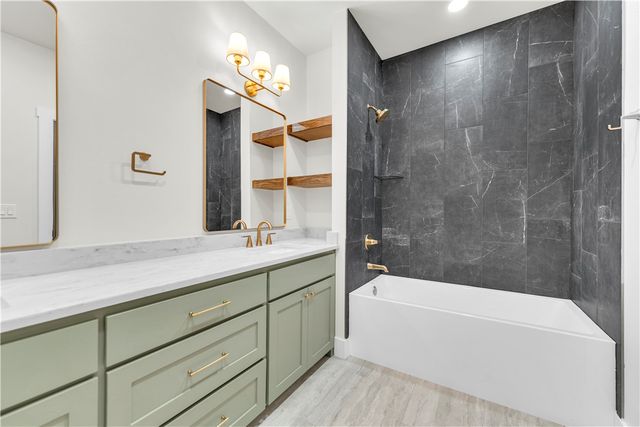 2702 Cortney Circle, Siloam Springs, AR 72761