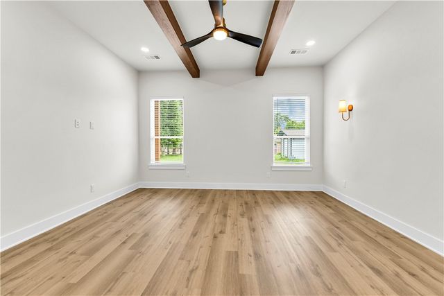 2702 Cortney Circle, Siloam Springs, AR 72761