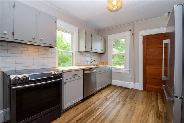2249 Garden City BLVD, Roanoke, VA 24014