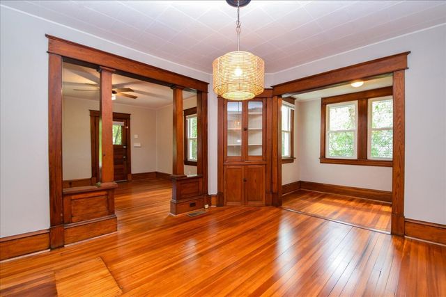 2249 Garden City BLVD, Roanoke, VA 24014