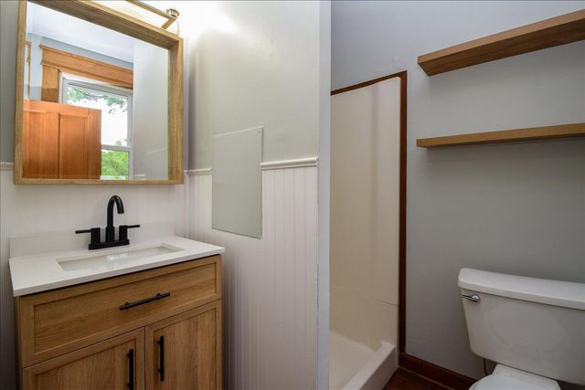 2249 Garden City BLVD, Roanoke, VA 24014