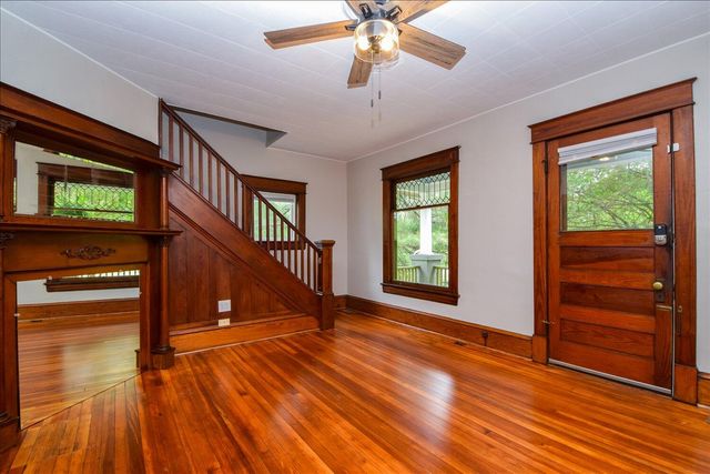 2249 Garden City BLVD, Roanoke, VA 24014