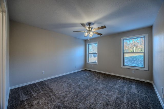 1560 Lacy Spring Drive, Marshfield, MO 65706