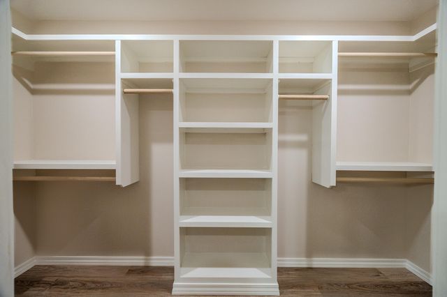 1560 Lacy Spring Drive, Marshfield, MO 65706