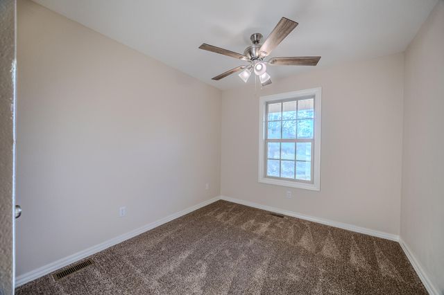 1560 Lacy Spring Drive, Marshfield, MO 65706