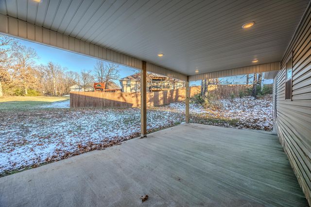 1560 Lacy Spring Drive, Marshfield, MO 65706