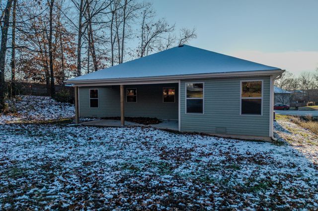 1560 Lacy Spring Drive, Marshfield, MO 65706