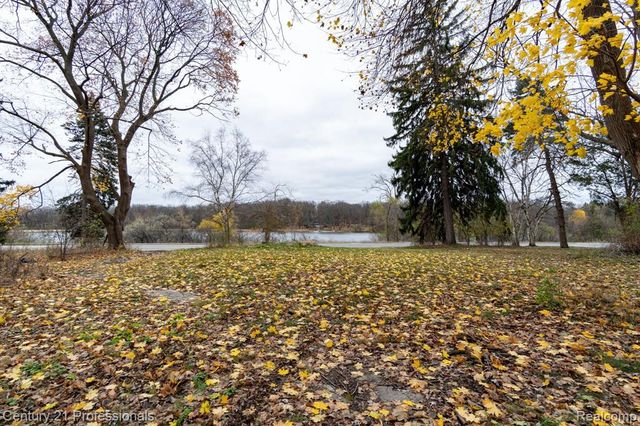 LOT 1 W Walton, Waterford, MI 48329