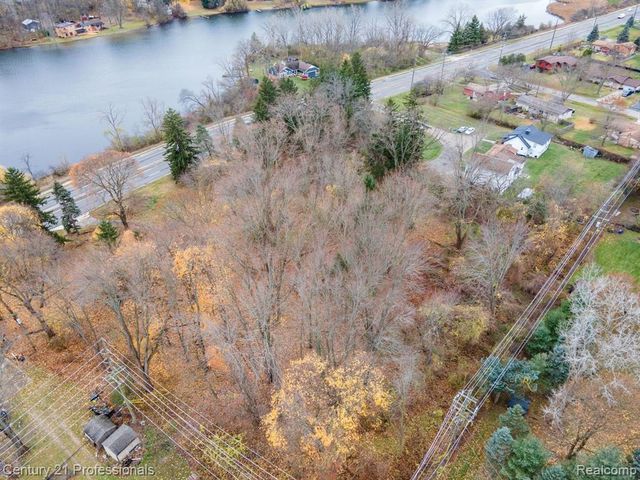 LOT 1 W Walton, Waterford, MI 48329