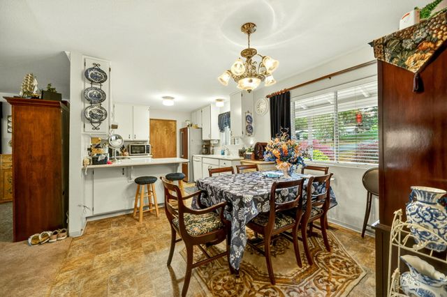 185 October Lane, Merlin, OR 97532