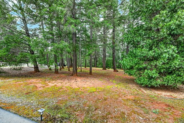 185 October Lane, Merlin, OR 97532