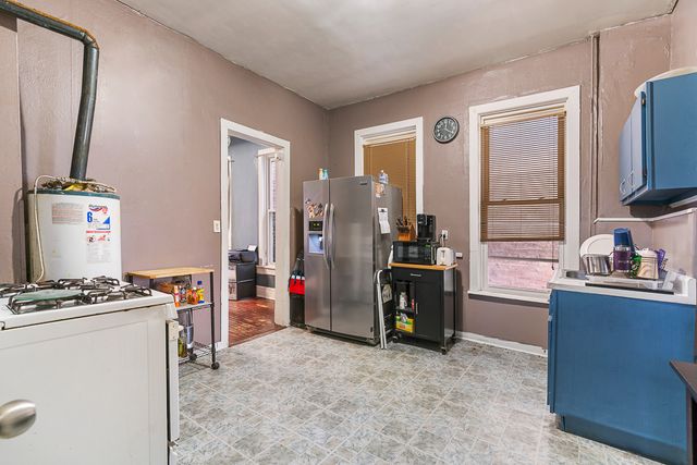 1520 N Washtenaw Avenue, Chicago, IL 60622